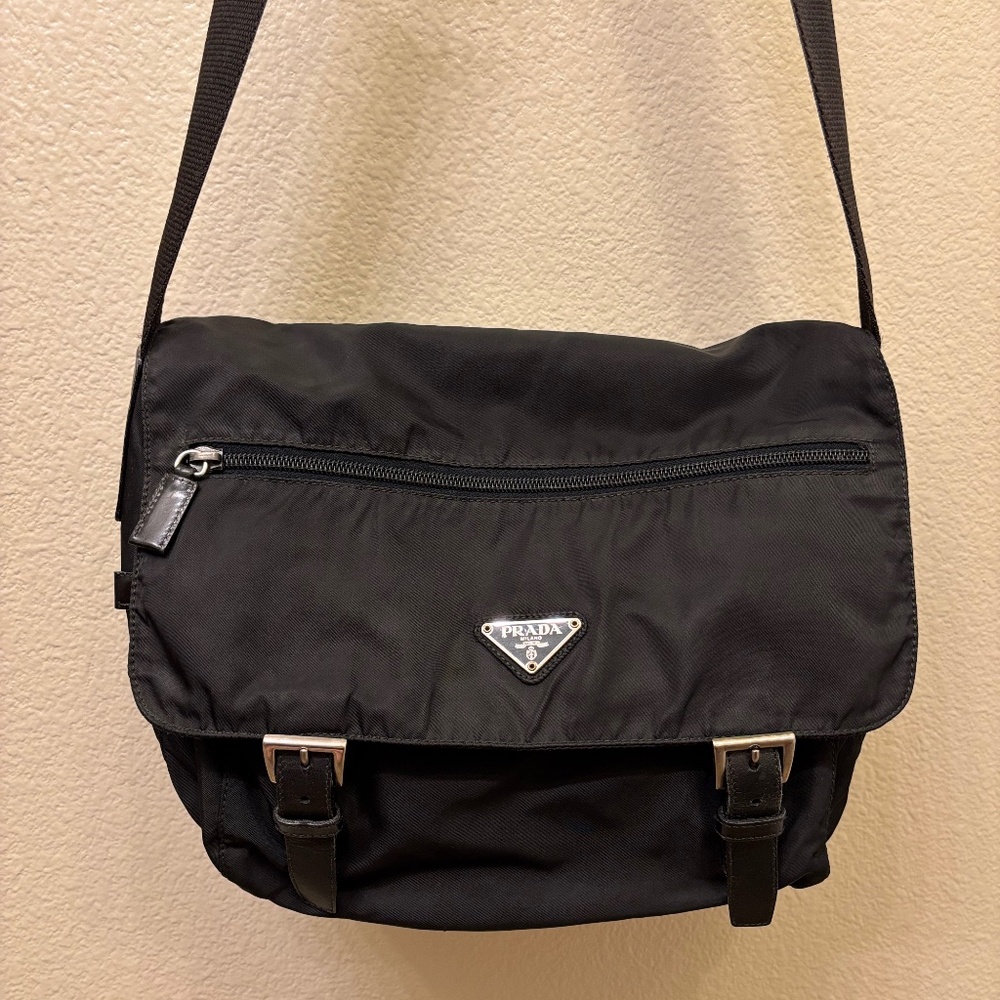Vintage PRADA Messenger Prada Cross Body Bag Tessuto Nylon Black ITALY Authentic